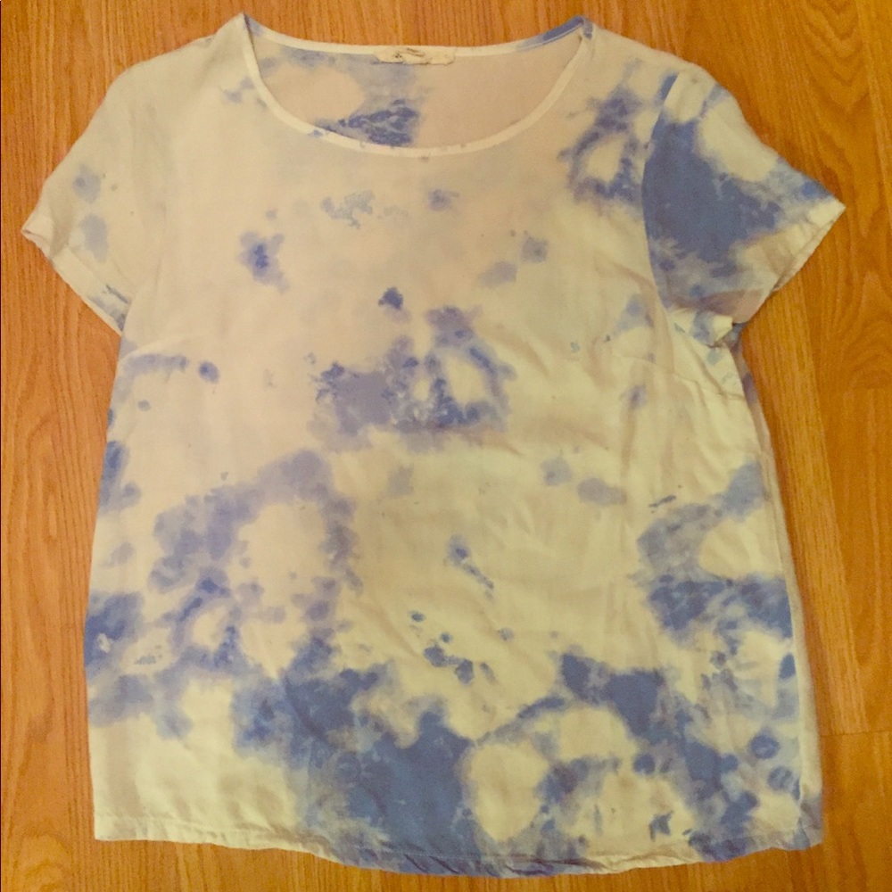 White and Blue Sky Patterned Flowy Shirt